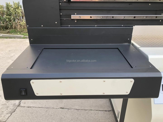 Améliorez votre système d'impression avec la vitesse de l'imprimante UV Richo Gen5 2513 Gen5